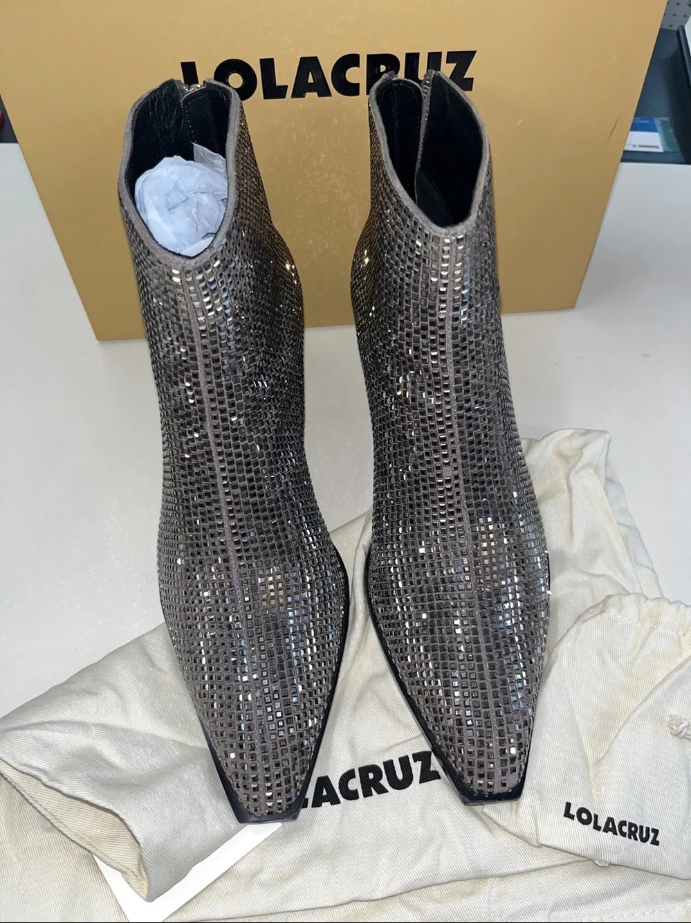 LOLACRUZ PLOMO CRYSTAL BOOTIES SZ 39 PERFECT